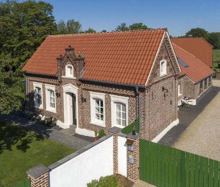 PROVISIONSFREI * HISTORISCHER CHARME & NEUBAUKOMFORT * A+ EFFIZIENZ * BAUERNHAUS AUF HOFANLAGE